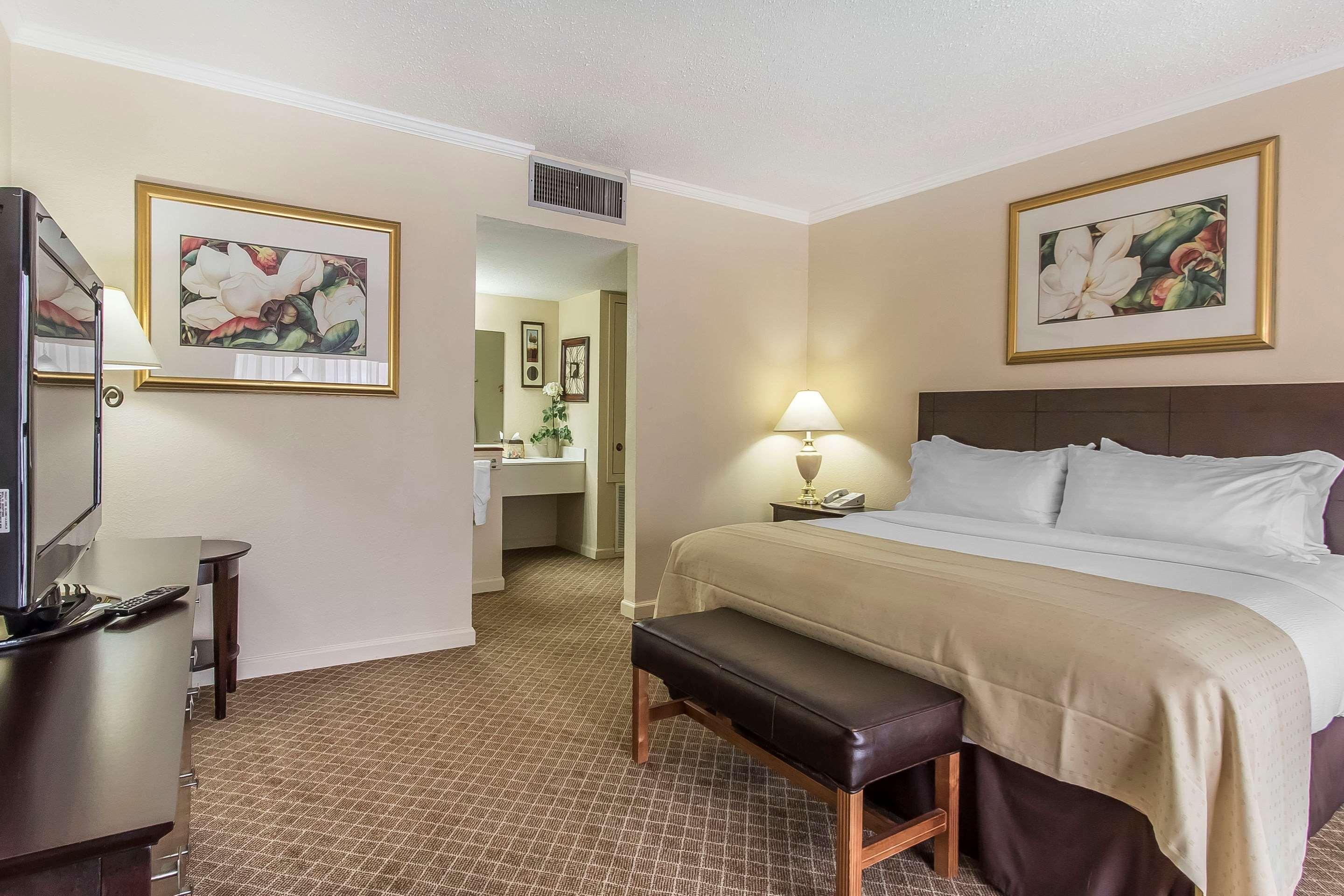 Clarion Inn Морган-Сити Экстерьер фото