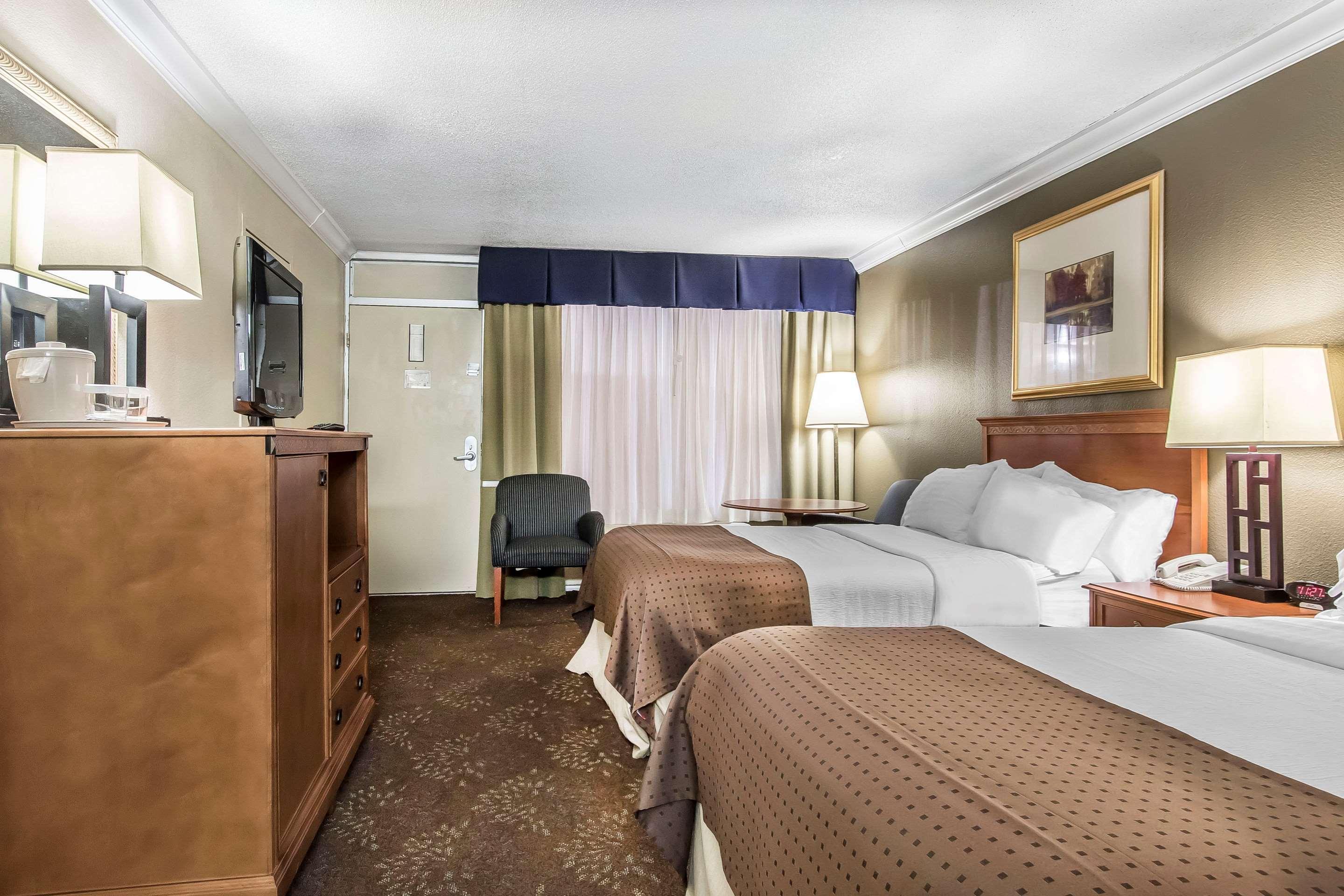 Clarion Inn Морган-Сити Экстерьер фото