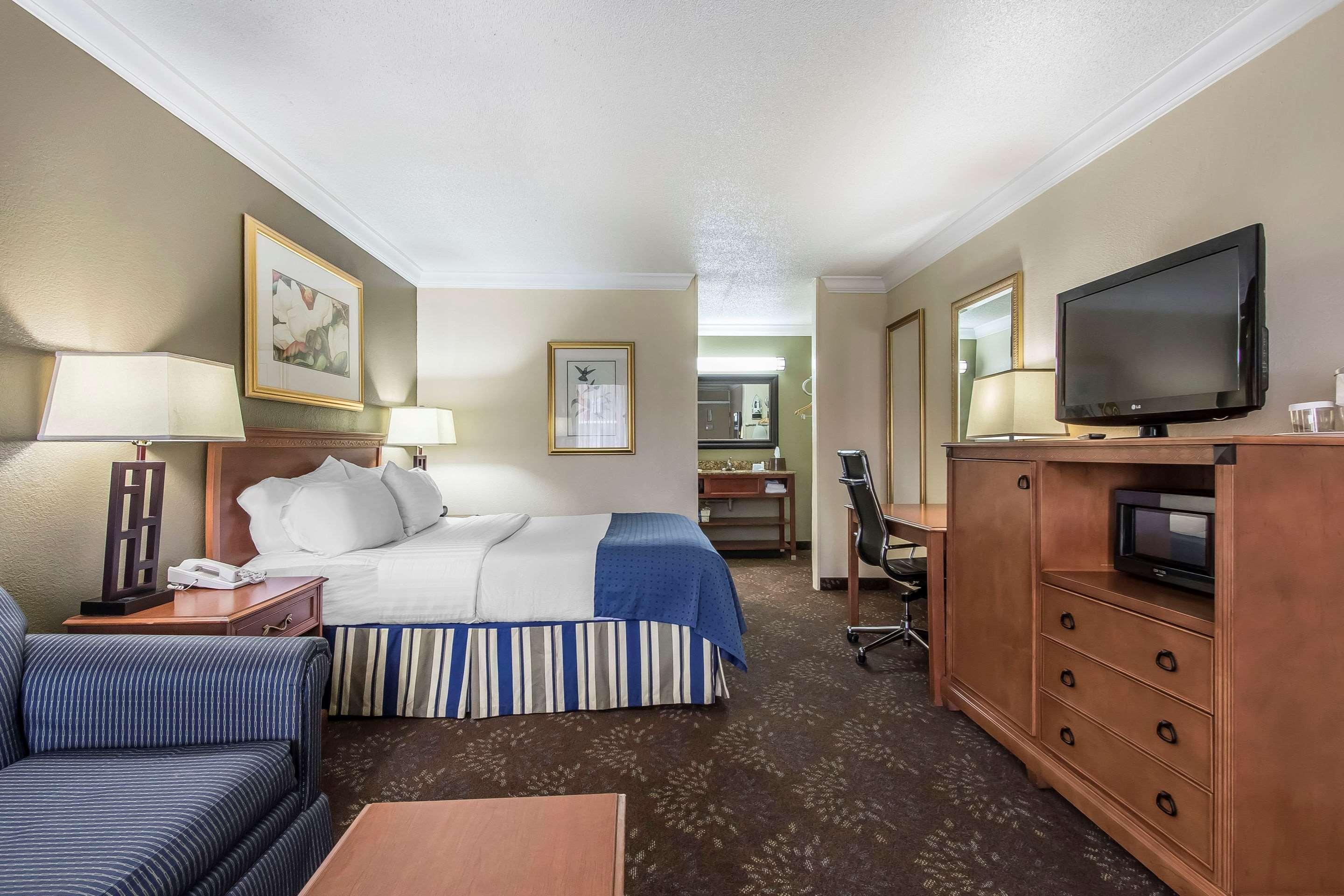 Clarion Inn Морган-Сити Экстерьер фото