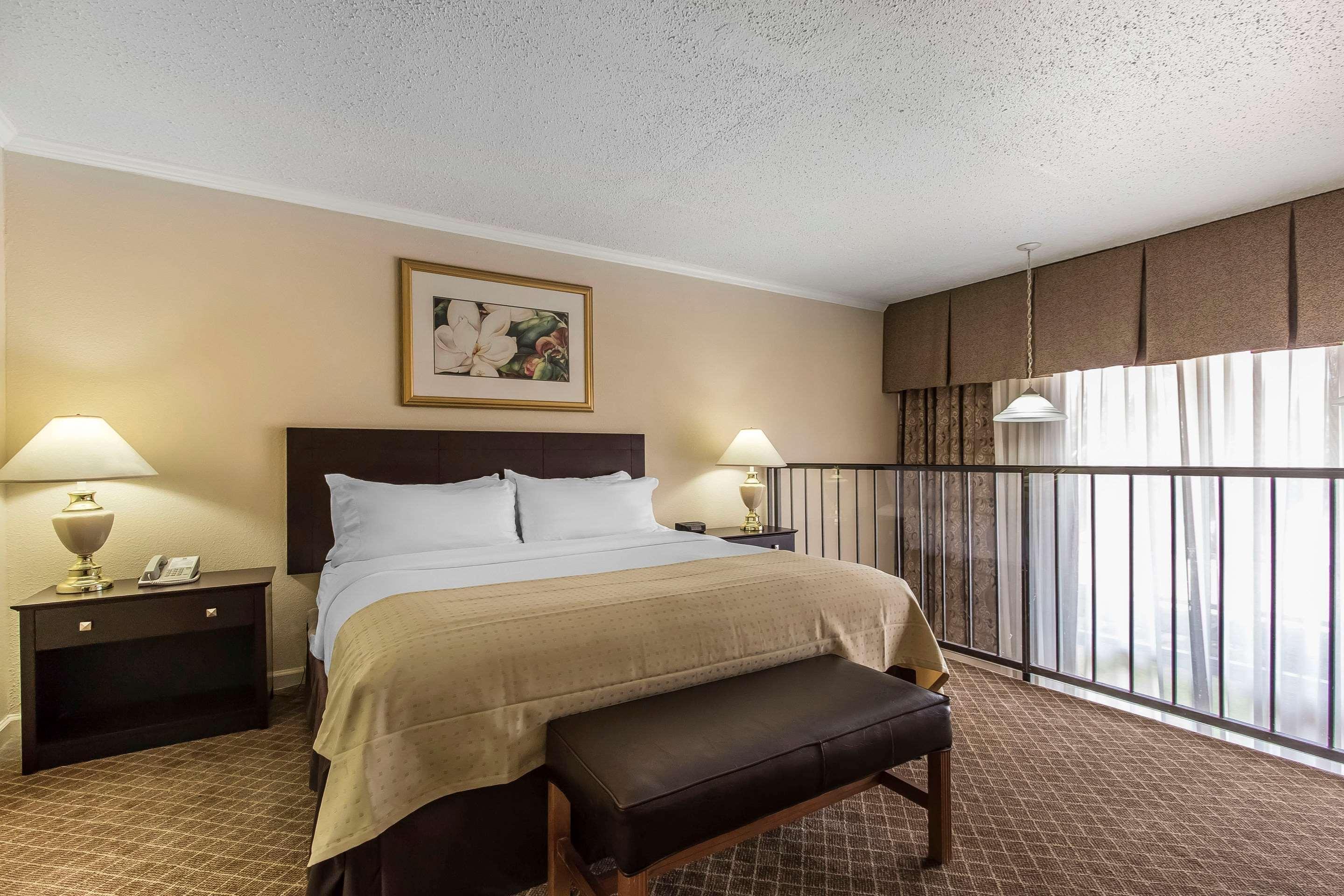 Clarion Inn Морган-Сити Экстерьер фото